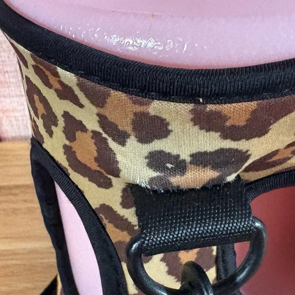 HydroJug‎ Leopard Print And Pink Water Bottle